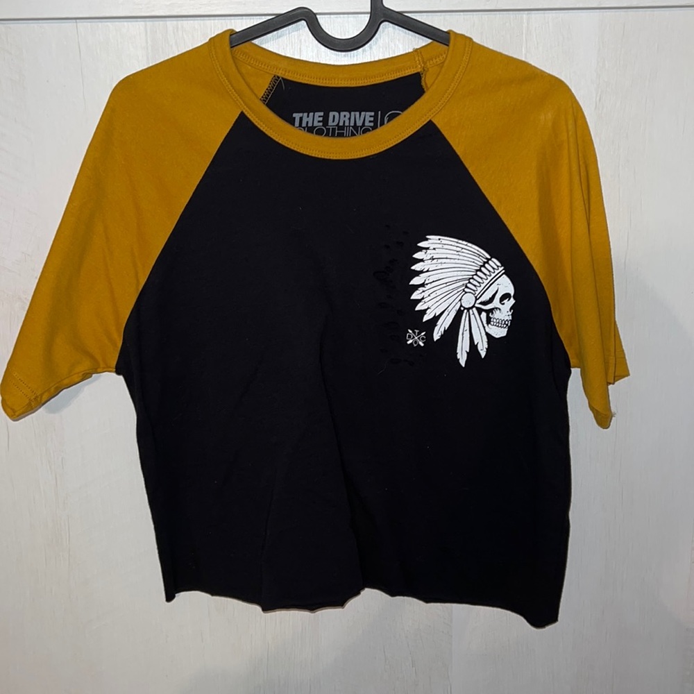 Women’s Distressed Crop Top. Size SMALL